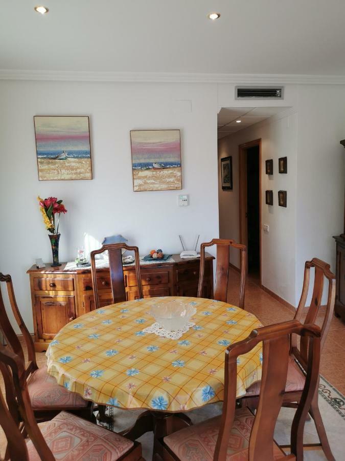 Hostal Residencia Celma Sant Carles De La Rapita Exterior photo