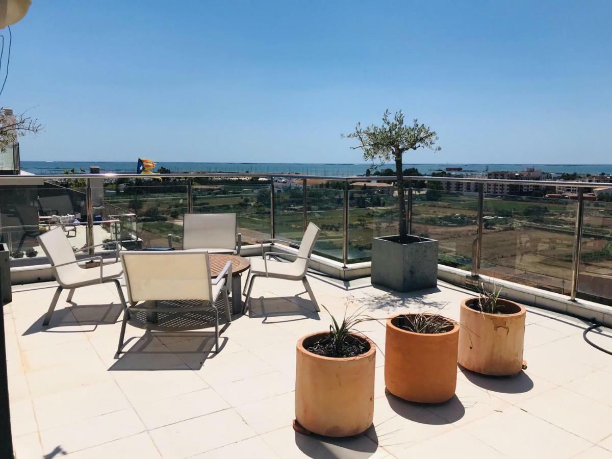 Hostal Residencia Celma Sant Carles De La Rapita Exterior photo