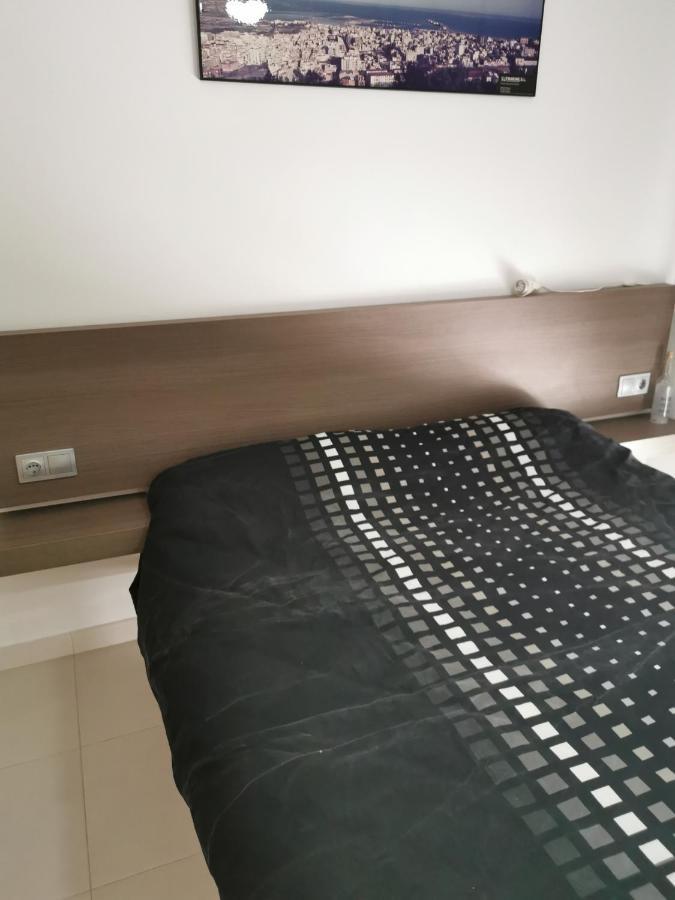 Hostal Residencia Celma Sant Carles De La Rapita Exterior photo
